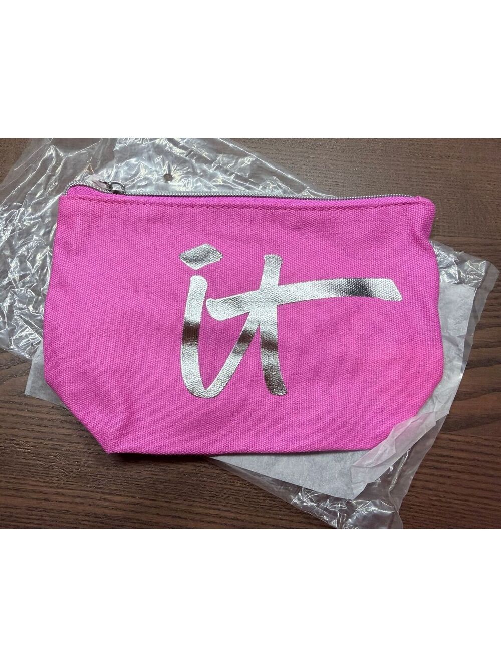 IT Cosmetics Hot Pink Makeup Bag Silver Logo NEW
